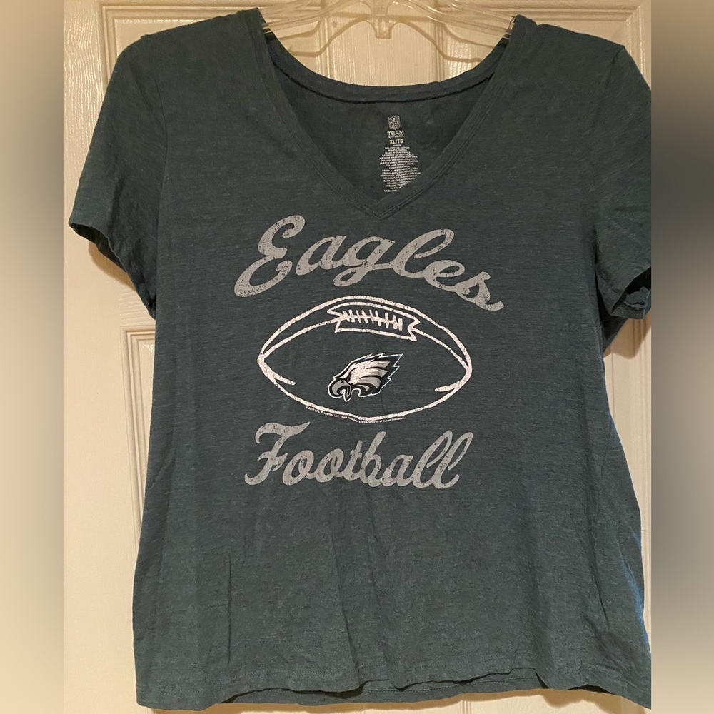 Women’s Philadelphia Eagles T-Shirt
